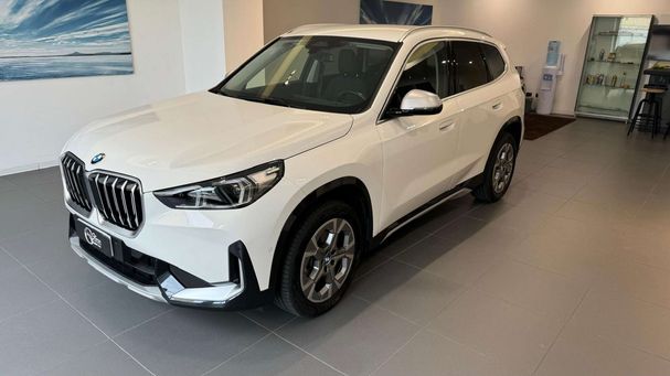 BMW X1 sDrive18i 100 kW image number 1