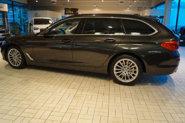 BMW 530d Touring xDrive 195 kW image number 4