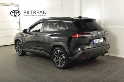 Car image 4