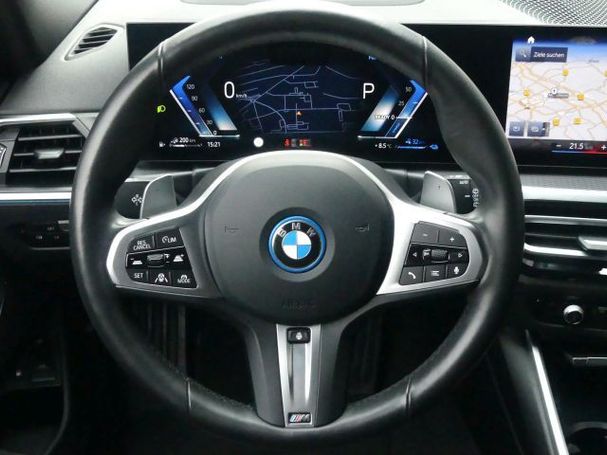 BMW 330 Touring e M 215 kW image number 16