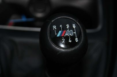 Car image 35