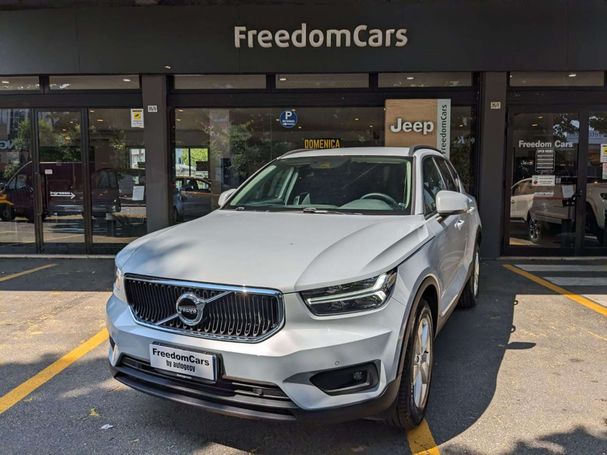 Volvo XC40 D3 Geartronic Momentum 110 kW image number 1