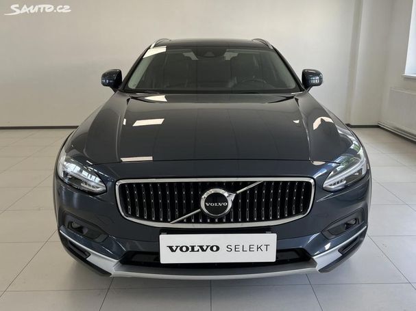 Volvo V90 Cross Country AWD B4 155 kW image number 2