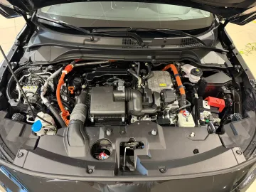 Car image 27