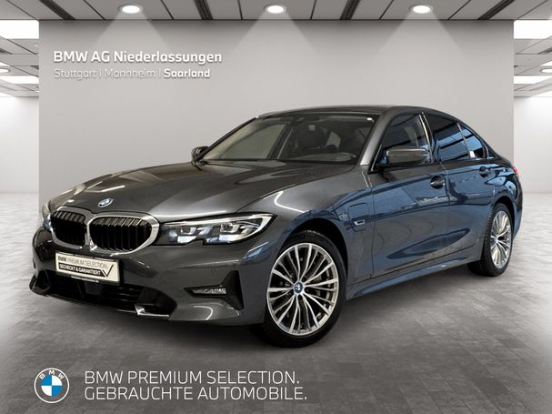 BMW 330e Sport Line 215 kW image number 1