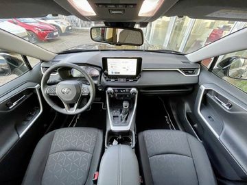 Car image 12