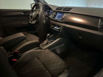 Car image 31