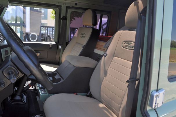 Land Rover Defender 110 90 kW image number 11