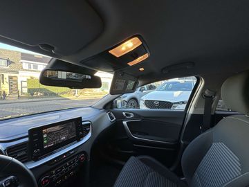 Car image 33