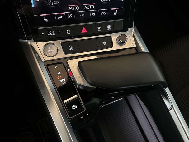 Audi e-tron 50 quattro 230 kW image number 32