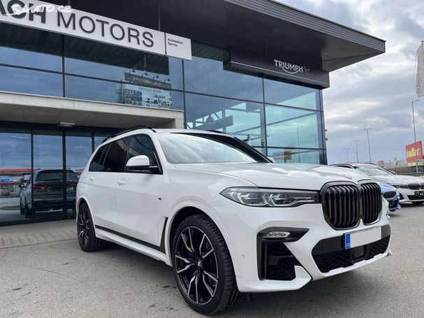 BMW X7 M xDrive 250 kW image number 3