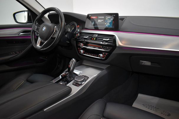 BMW 530d Touring Luxury Line 195 kW image number 3