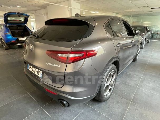 Alfa Romeo Stelvio 2.2 Diesel AT8 Q4 140 kW image number 3