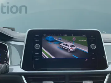 Car image 27