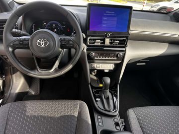 Car image 11