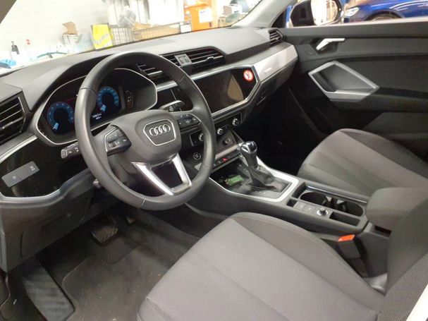 Audi Q3 35 TFSI S tronic S-line 110 kW image number 4