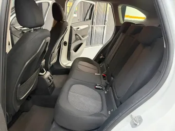 Car image 41