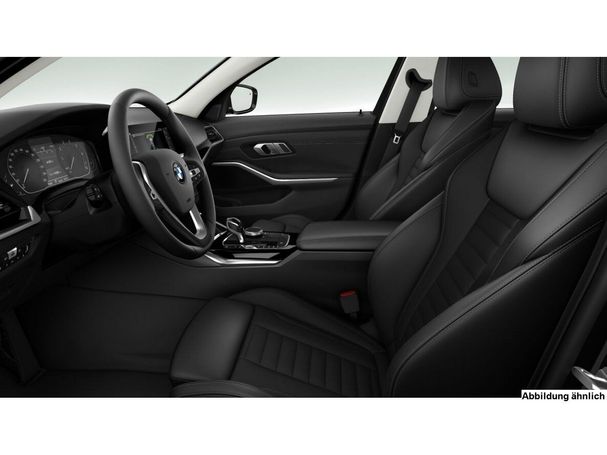 BMW 320i 135 kW image number 4