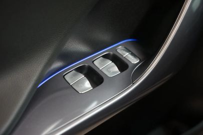 Car image 34