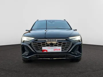 Car image 35