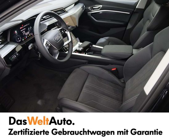 Audi Q8 50 quattro e-tron Business 250 kW image number 7