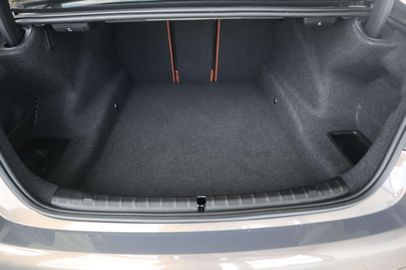 Car image 36