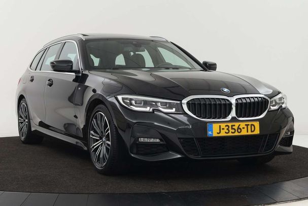 BMW 318i Touring M Sport 115 kW image number 32