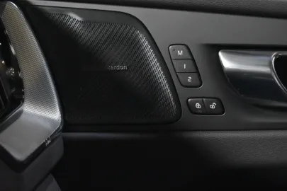 Car image 50