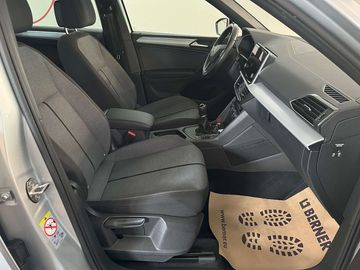 Car image 37