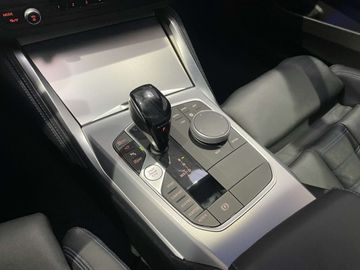 Car image 33