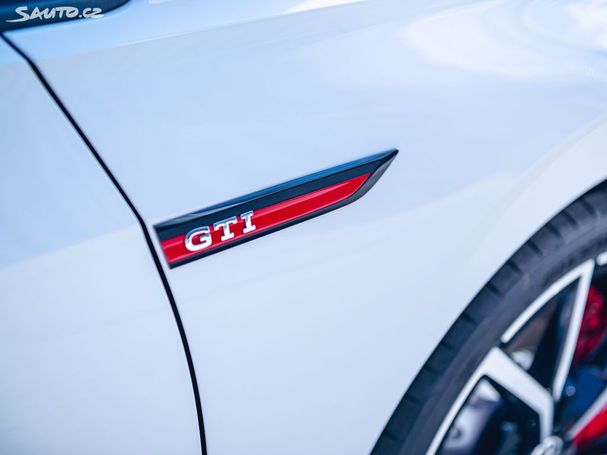 Volkswagen Golf GTI Clubsport DSG 221 kW image number 9