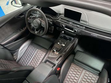 Car image 36