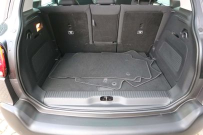 Car image 36