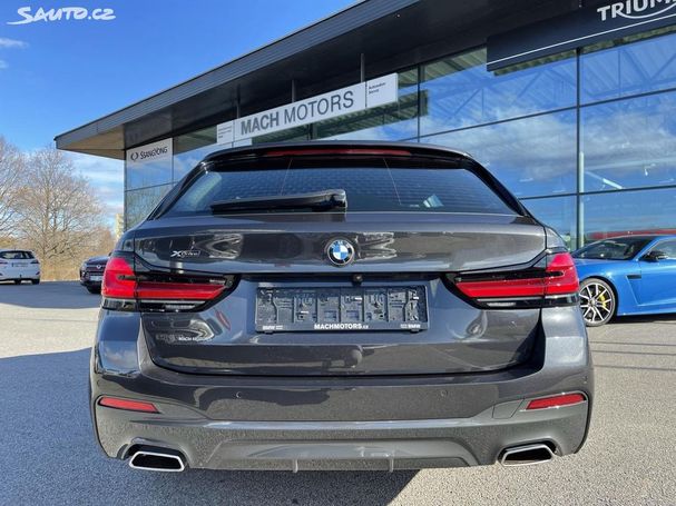 BMW 540i Touring xDrive 245 kW image number 8