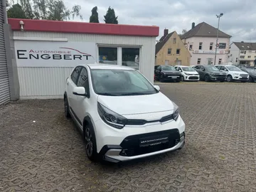 Car image 2