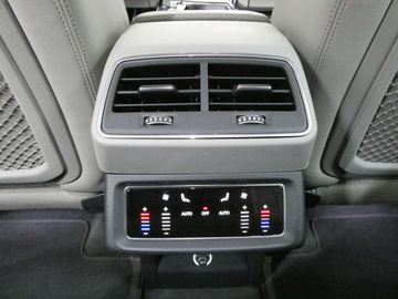 Car image 41