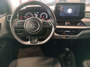 Car image 12