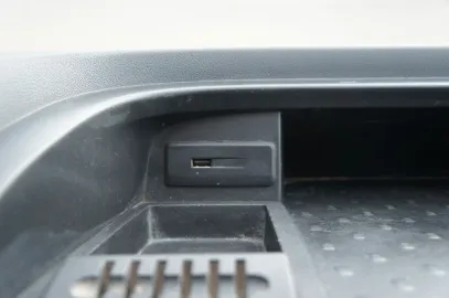 Car image 23