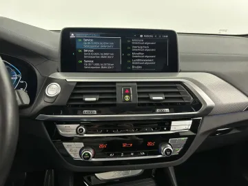 Car image 35