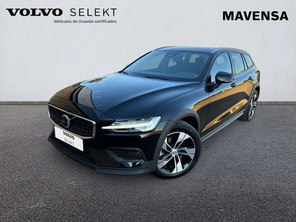 Volvo V60 Cross Country AWD B4 145 kW image number 1