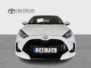 Car image 3