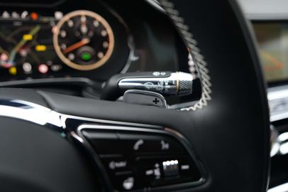 Car image 37