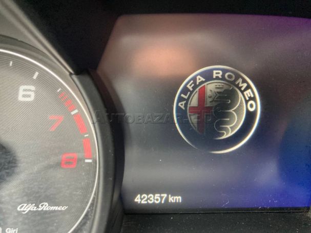 Alfa Romeo Stelvio V6 2.9 375 kW image number 12