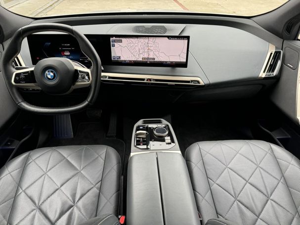 BMW iX 240 kW image number 8