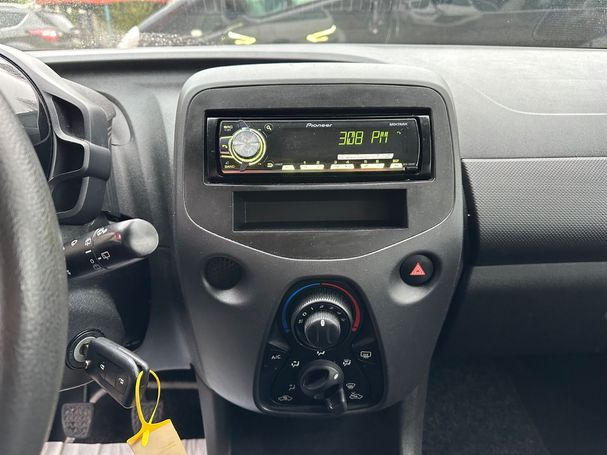 Toyota Aygo 53 kW image number 19