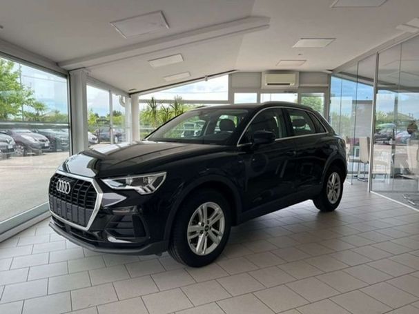 Audi Q3 35 TDI S tronic Business 110 kW image number 1