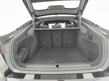 Car image 34