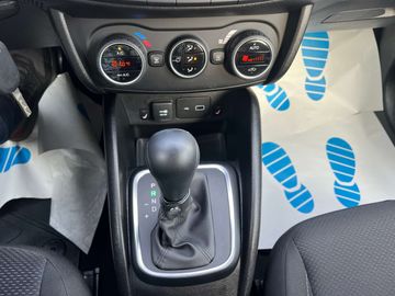 Car image 31