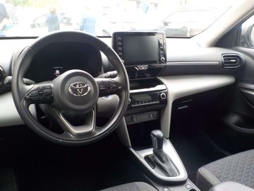 Car image 11