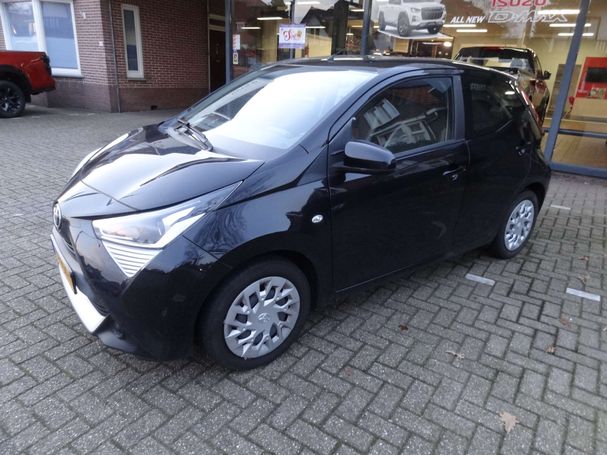 Toyota Aygo 54 kW image number 1